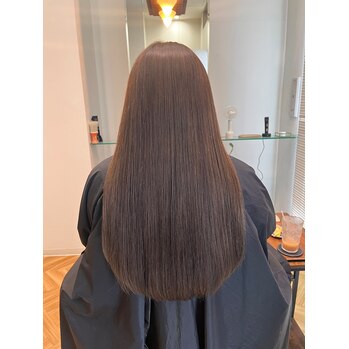 京都 烏丸御池 美容室 女性スタッフ ヘアカラー ピンク