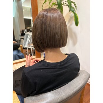 白髪ぼかし 酸性ストレート トステア配合 京都 烏丸御池 美容室 女性スタッフ 髪質改善カラー チューニングストレート ハイライト